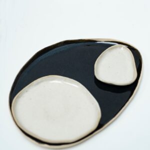 Pebble plate – large